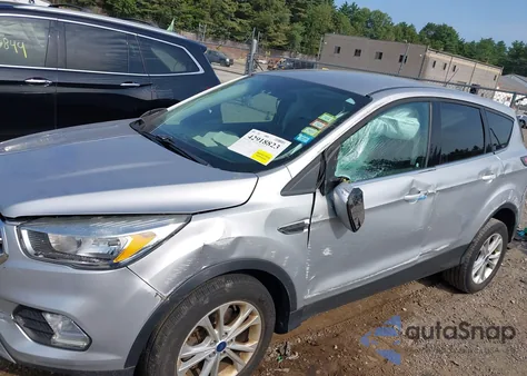 2017 Ford Escape Se z USA, uszkodzony, nr VIN 1FMCU9GD5HUA97825